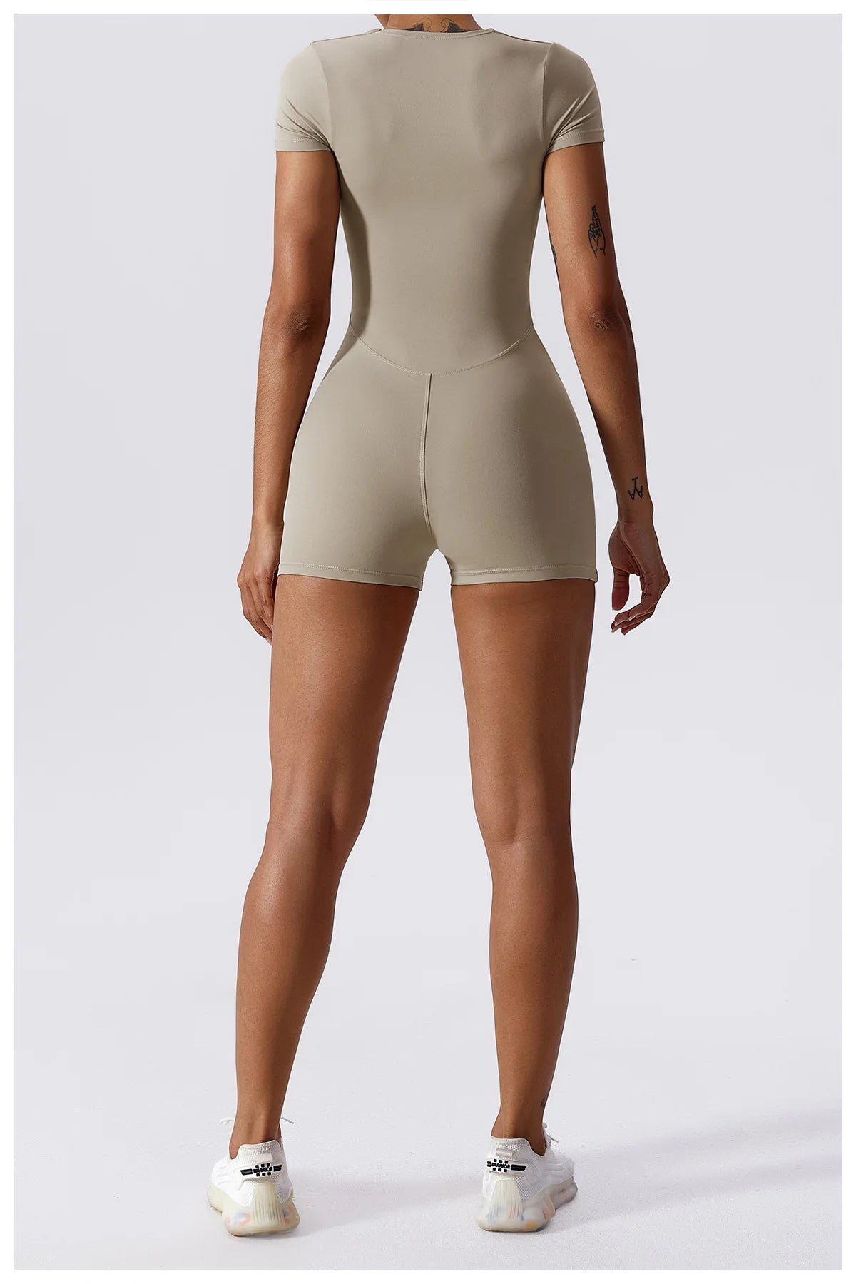 Conjunto Esportivo Feminino Curto Sem Costura - SoftBody