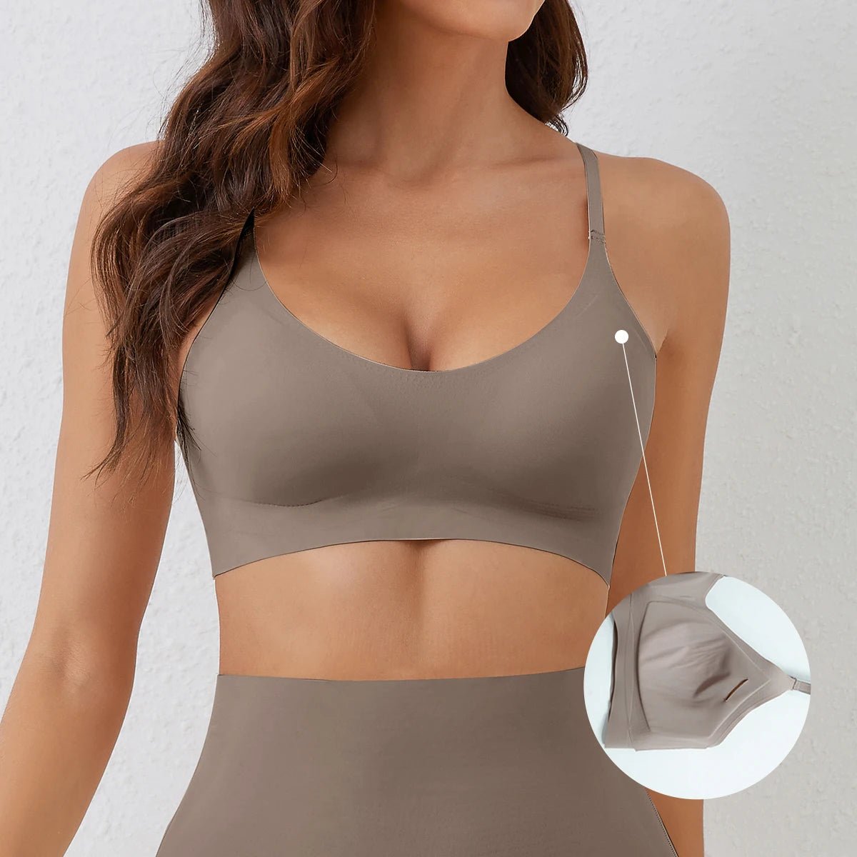 Top Feminino Sem Costura com Bojo Removível e Decote V Elástica Suave Velsa - LumiaVibe