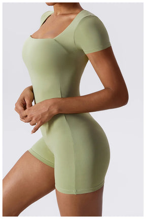 Conjunto Esportivo Feminino Curto Sem Costura - SoftBody