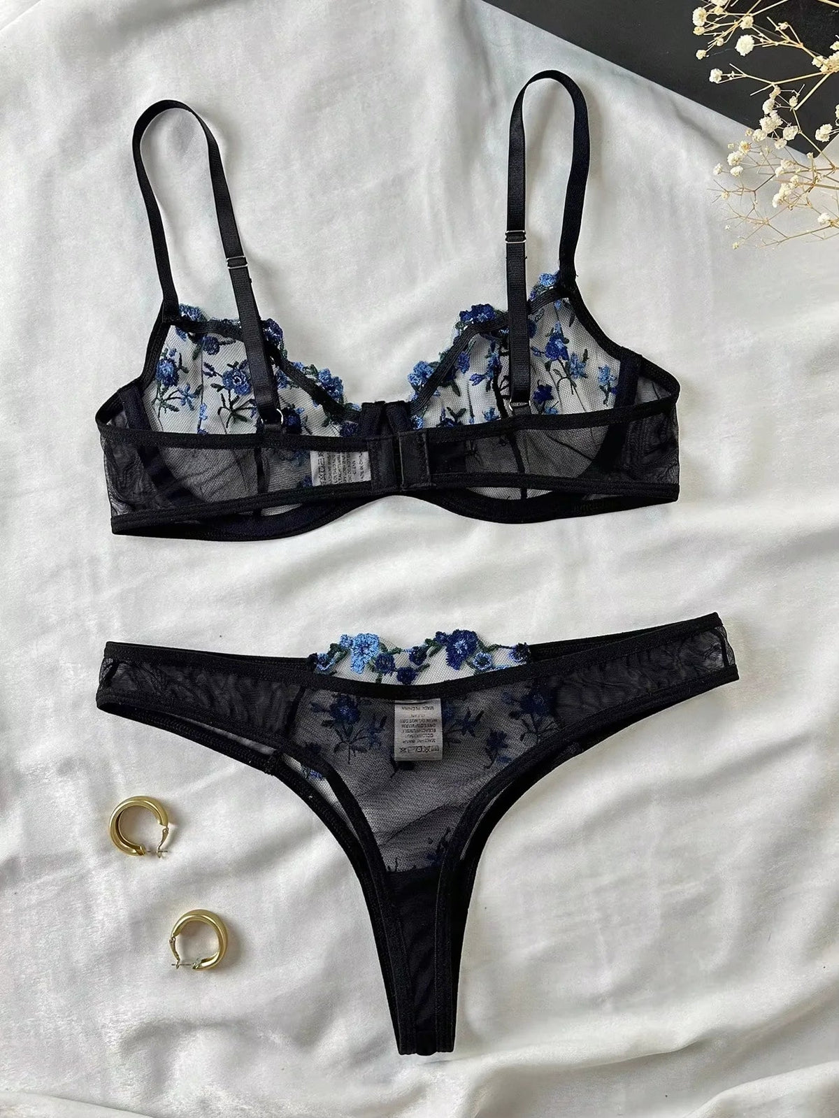 Conjunto Lingerie Sensual com Renda Floral – Delizia Lace - LumiaVibe