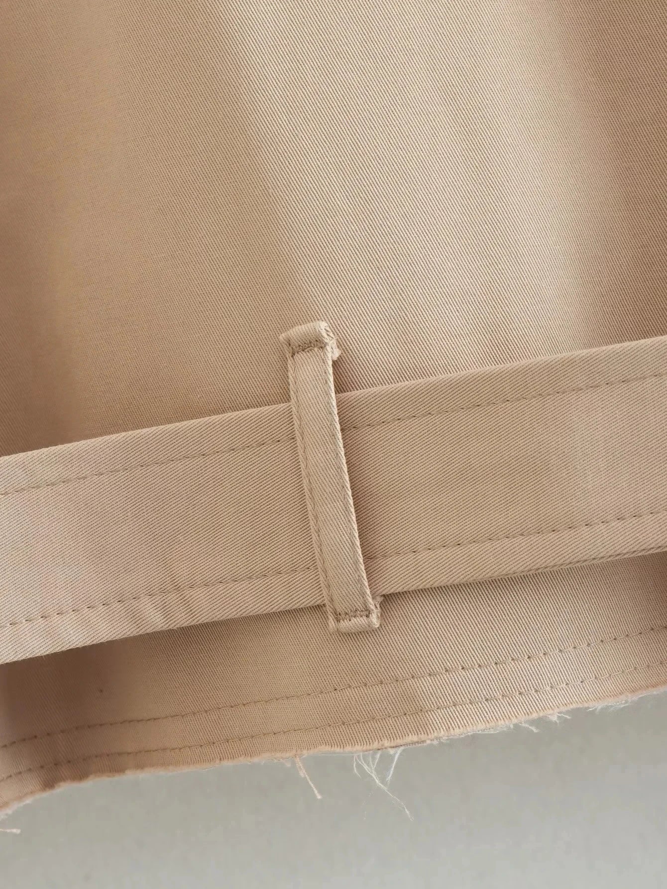 Jaqueta Trench Cropped Feminina | Vibe Chic - LumiaVibe