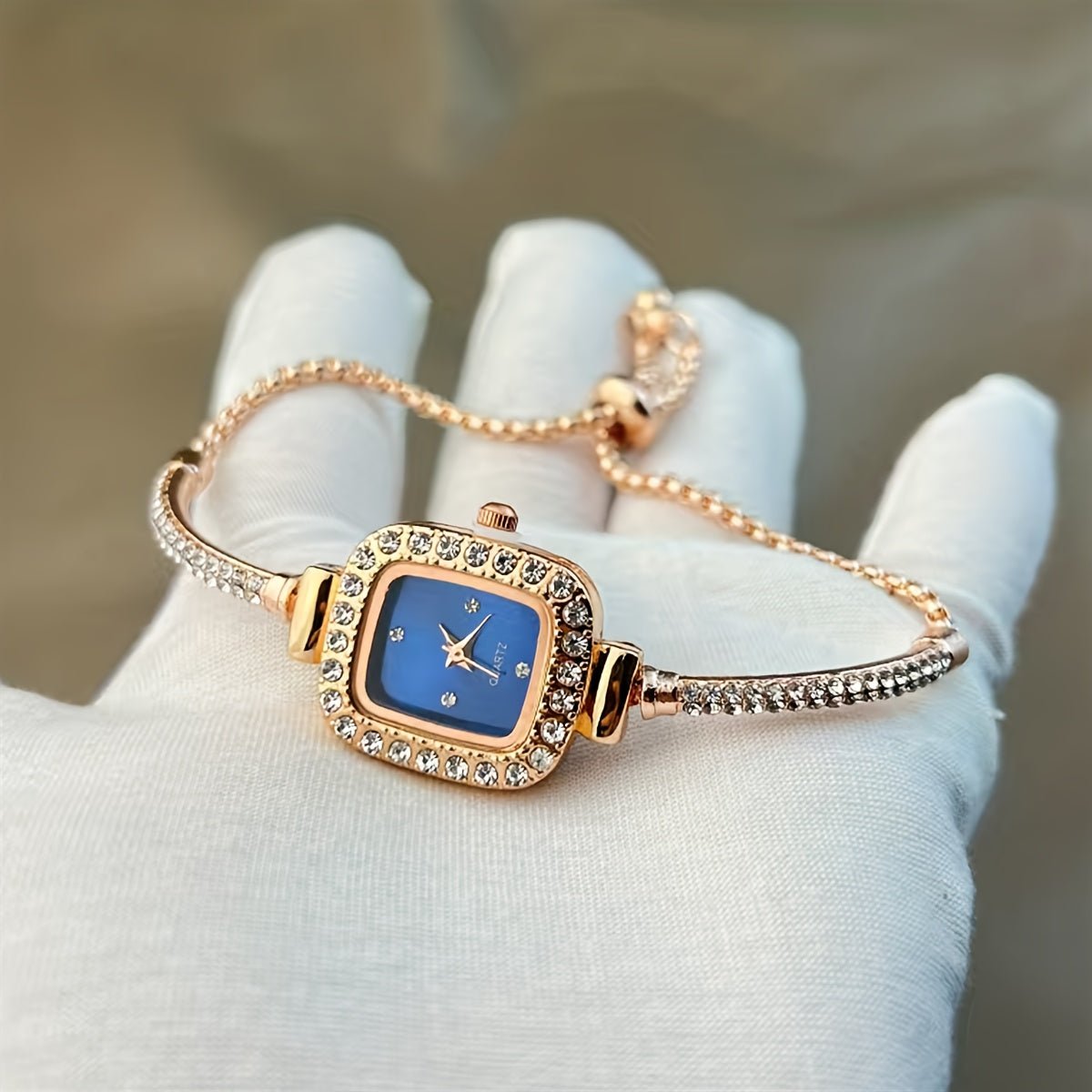 Relógio Feminino Square Alloy | Design Elegante com Movimento de Quartzo - LumiaVibe